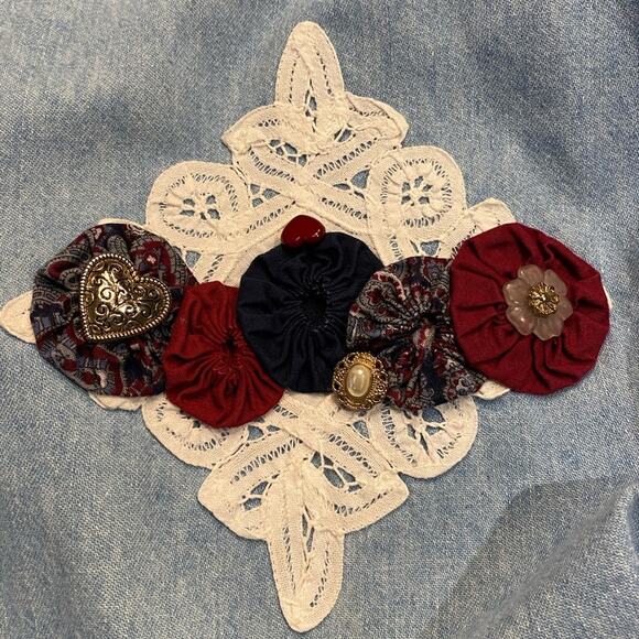 Three Rivers Womens Large Vintage Denim Shirt with vintage quilt pieces/doilies - Picture 6 of 8